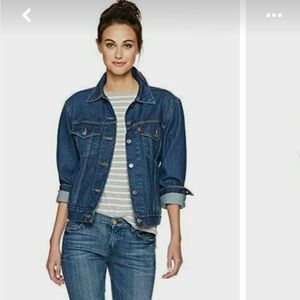 Women’s Levi Stratus Jean Jacket